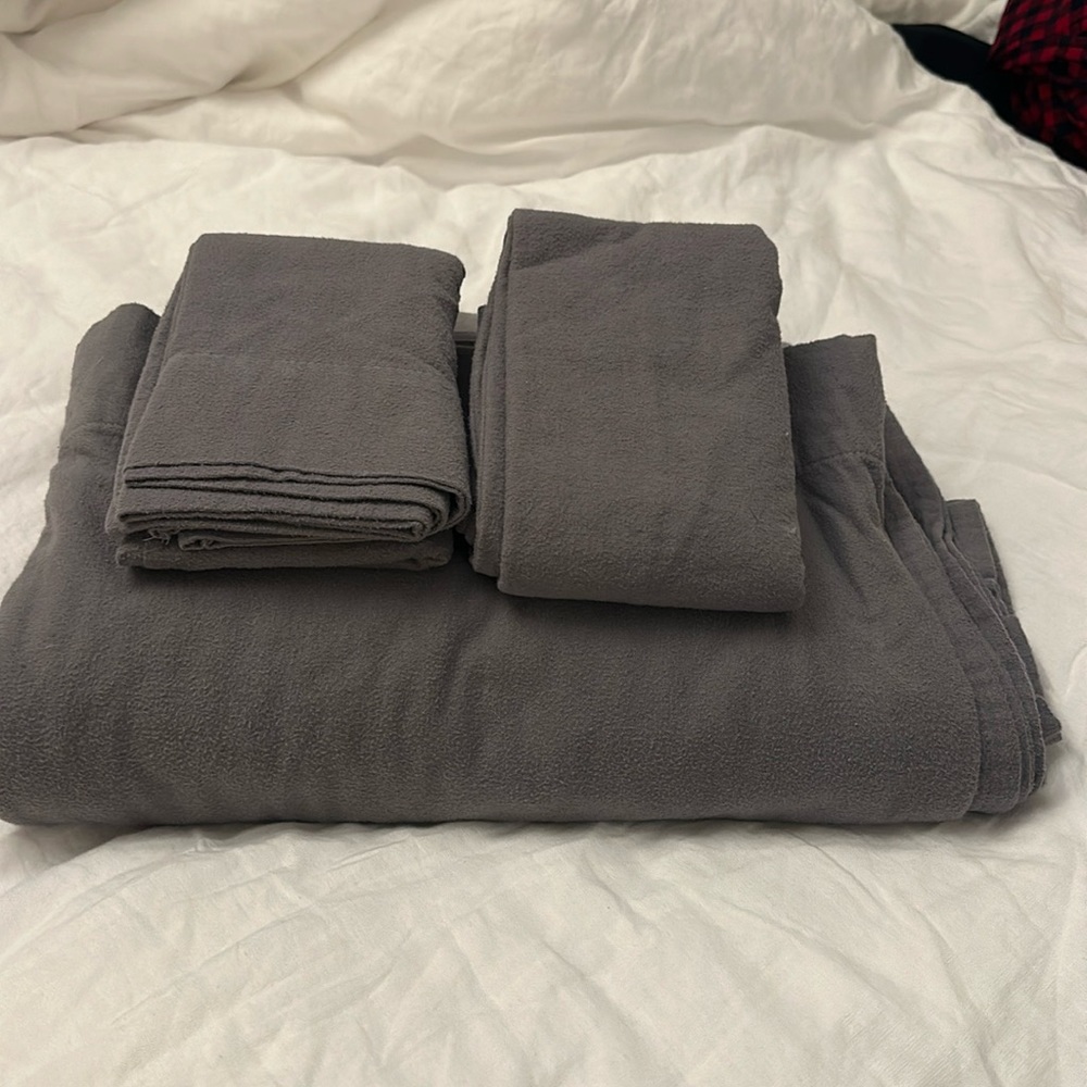 Macy’s collection gray flannel sheet set. Twin size